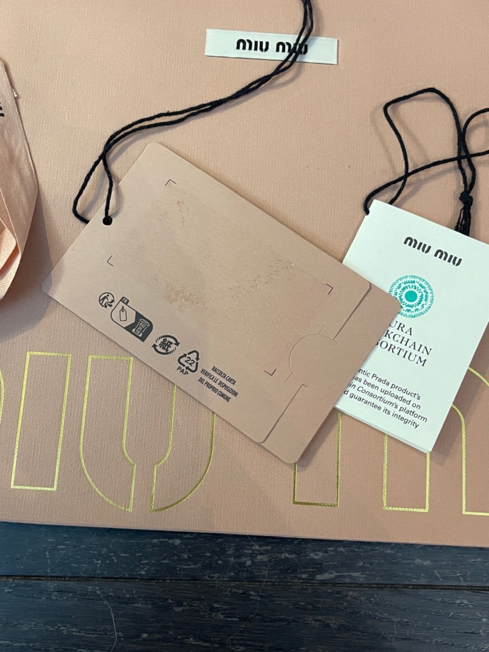 Lot of 4 Miu Miu pink empty shopping bags with ribbon cards and tag - Picture 3 of 11